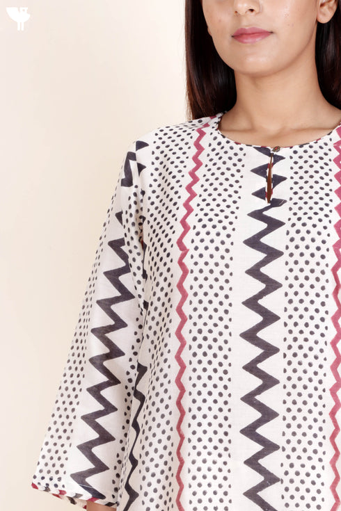 Chanderi Silk Kurta And Pant Set With Block Print